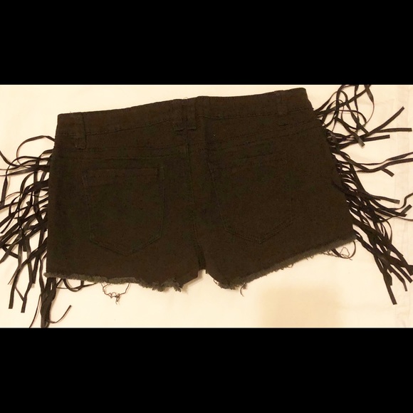 Forever 21 Premium Jean Black Fringe Shorts Summer Rodeo Cowgirl Rock & Roll - Picture 3 of 5